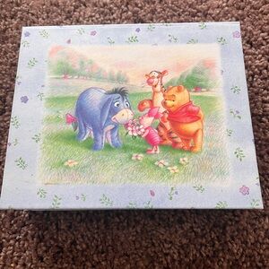 Winnie the Pooh  Stationary Box with 12 note cards pencil bookmark stickers